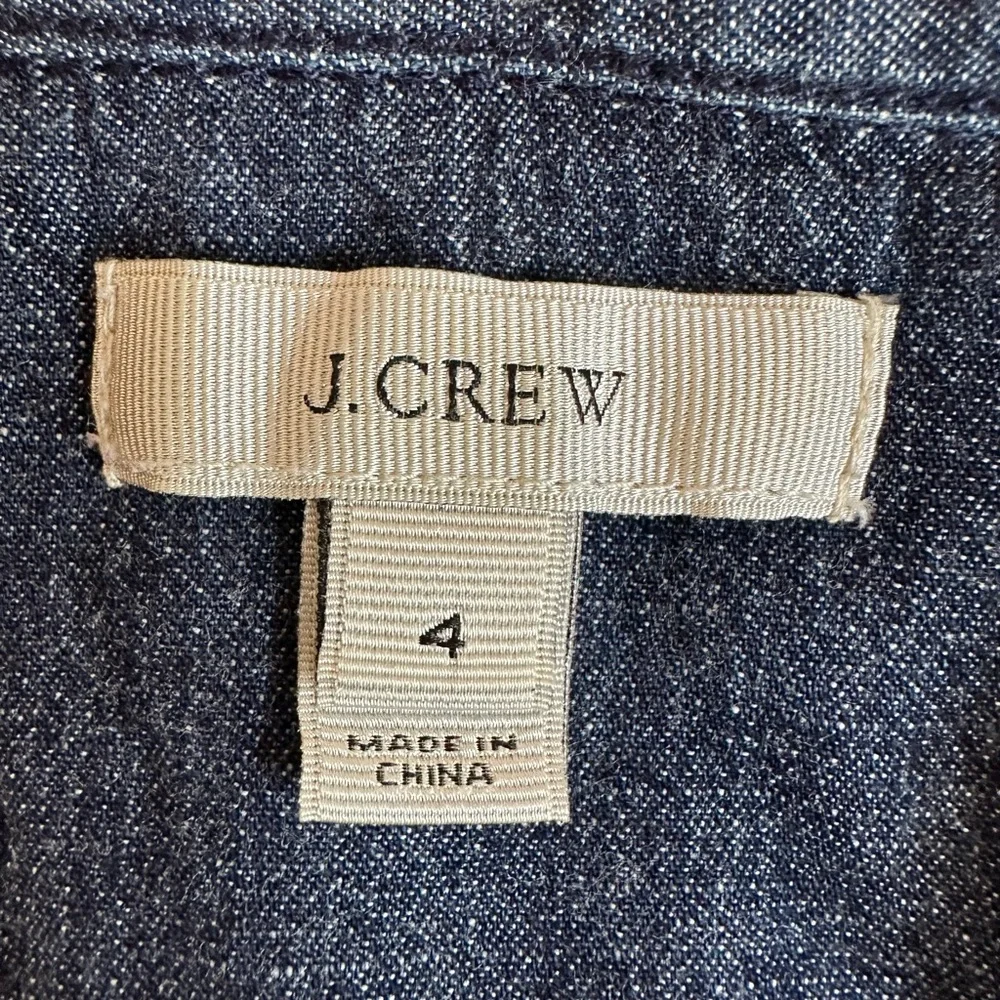 J. Crew Women’s Button Up Dark Wash Blue Denim Shirt Size 4 Cotton Lightweight